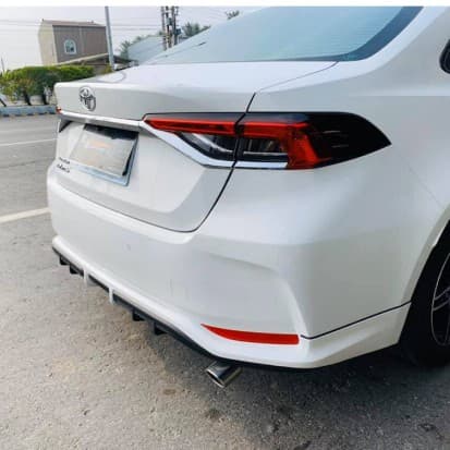 19+ Corolla Altis 專用運動版空力套件 縮圖 4
