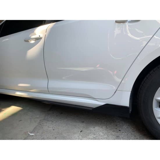 19+ Corolla Altis 專用運動版空力套件 縮圖 3