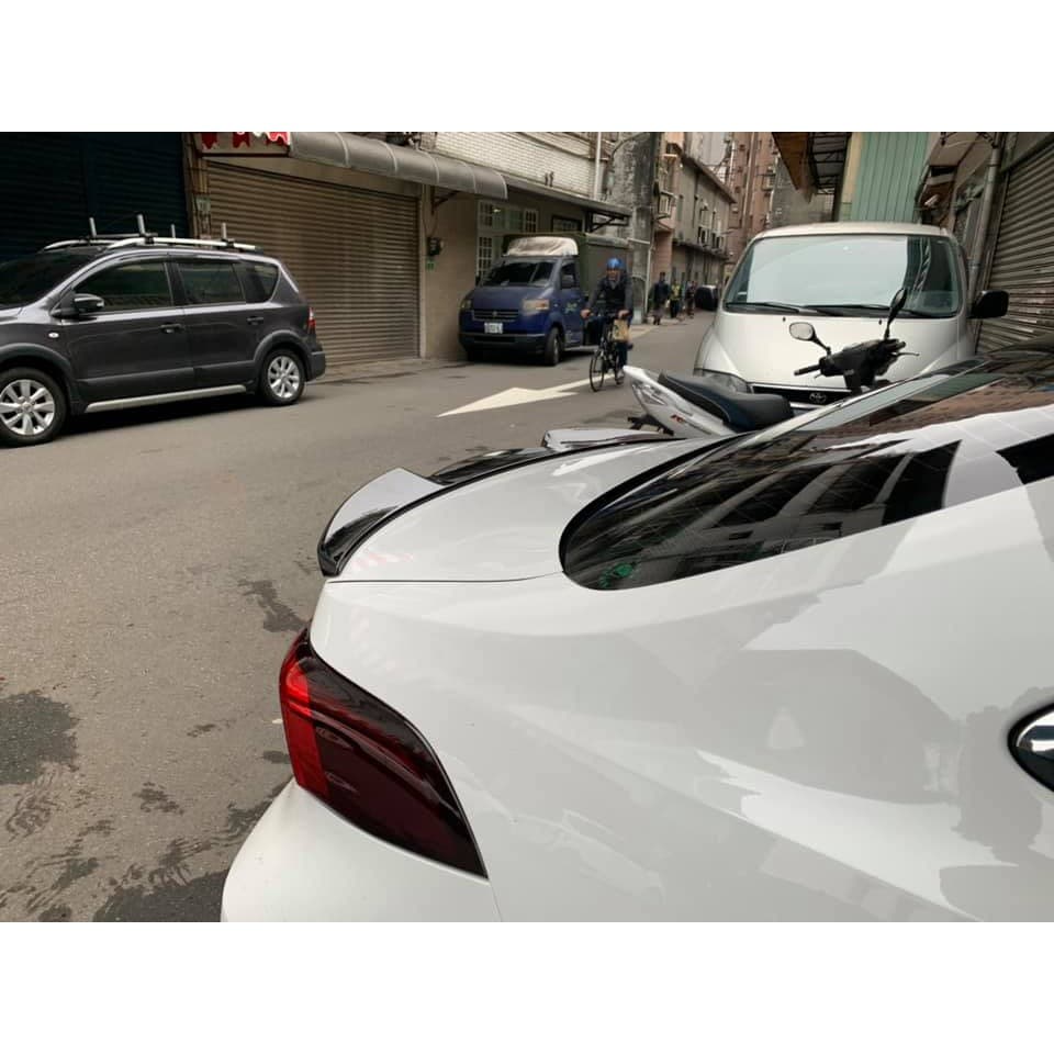 19+ Corolla Altis 專用小鴨尾 縮圖 4