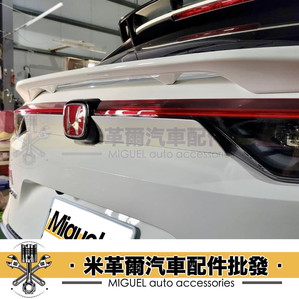 22+ HRV專用尾燈下貼片｜車貼｜汽車百貨｜汽車貼片｜卡夢｜尾燈貼片｜汽車裝飾｜台灣現貨｜快速出貨 縮圖 7
