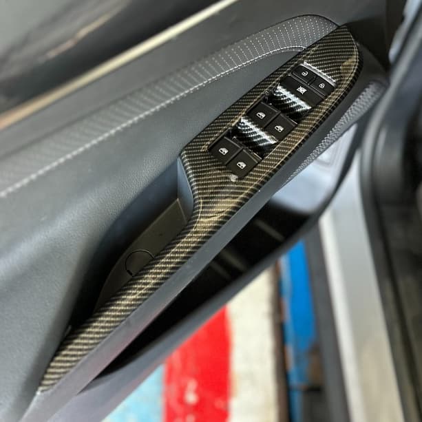 【台灣現貨】MG G50 PLUS 升降開關 飾板 G50 PLUS 卡夢 內裝 車門 扶手 防刮 改裝 (一組四門) 縮圖 4