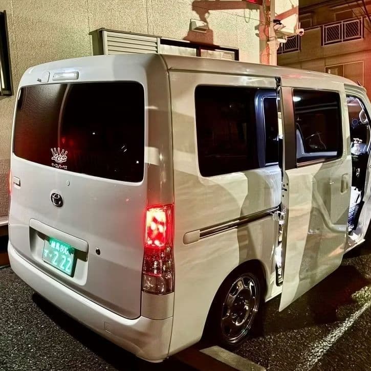 ​【台灣現貨】Toyota Town Ace 專用 日規 全透明尾燈【冰晶之眼】總成 LED  倒車燈 改裝 JDM 縮圖 3